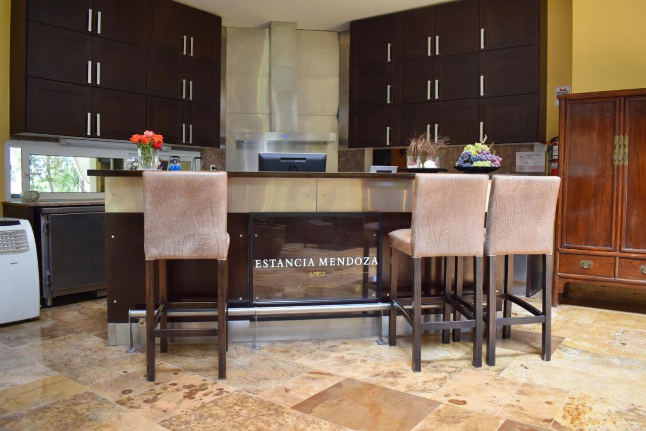Estancia Mendoza Wine Hotel Тунуян Экстерьер фото